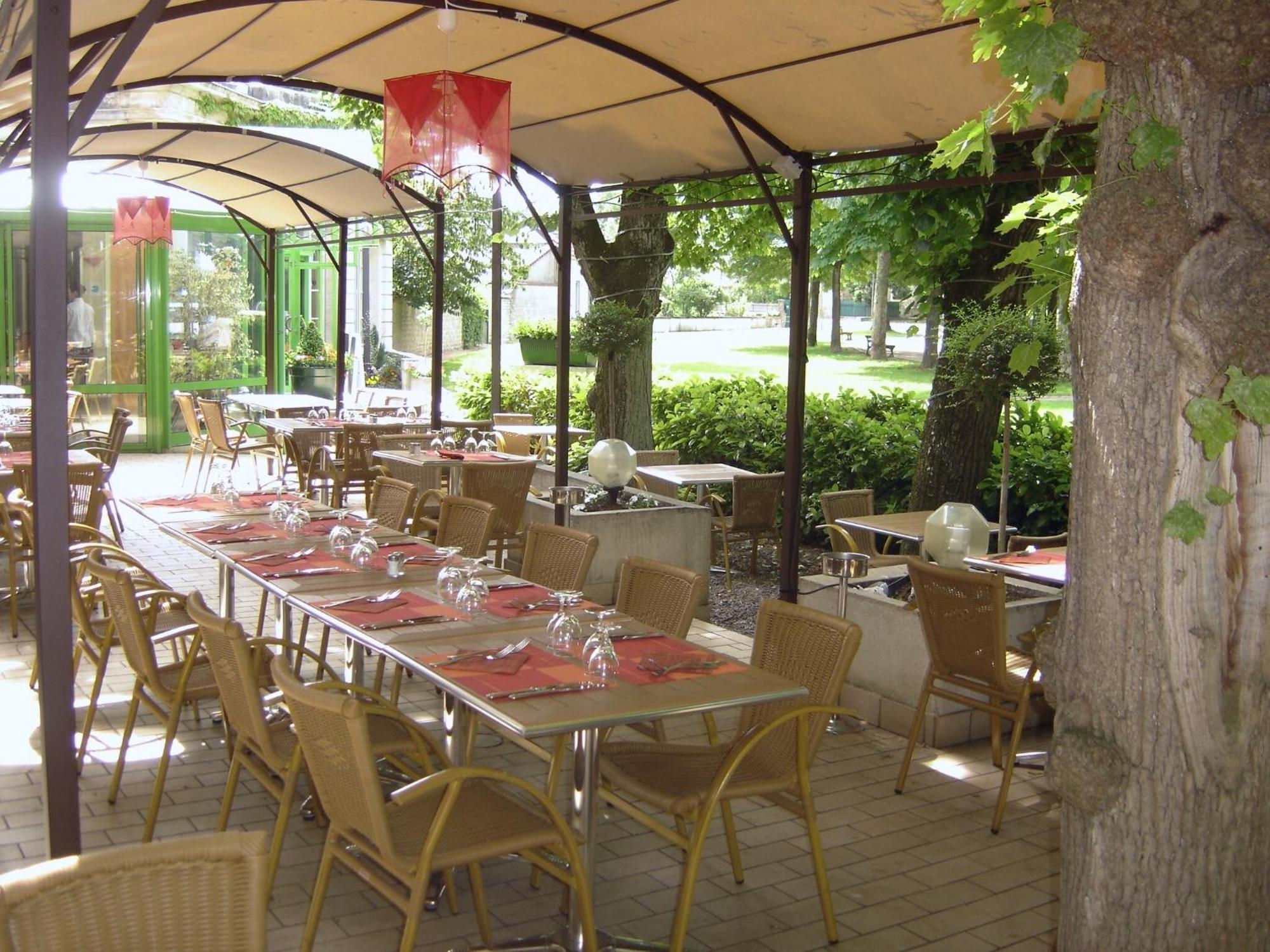 Hotel Restaurant Du Parc De La Colombiere Dijon Exterior foto